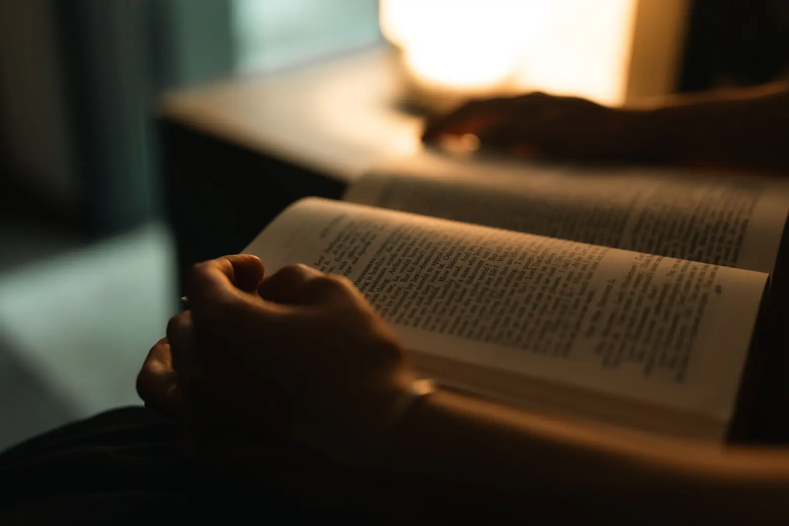 The 30-Minute Evening Wind-Down Routine (That Survives Real Evenings)